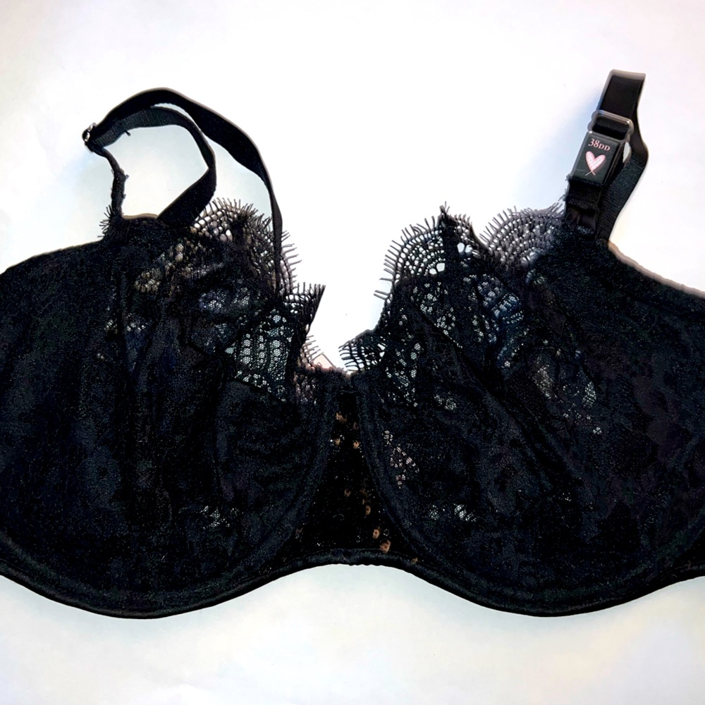 NWT VS Dream Angels bra